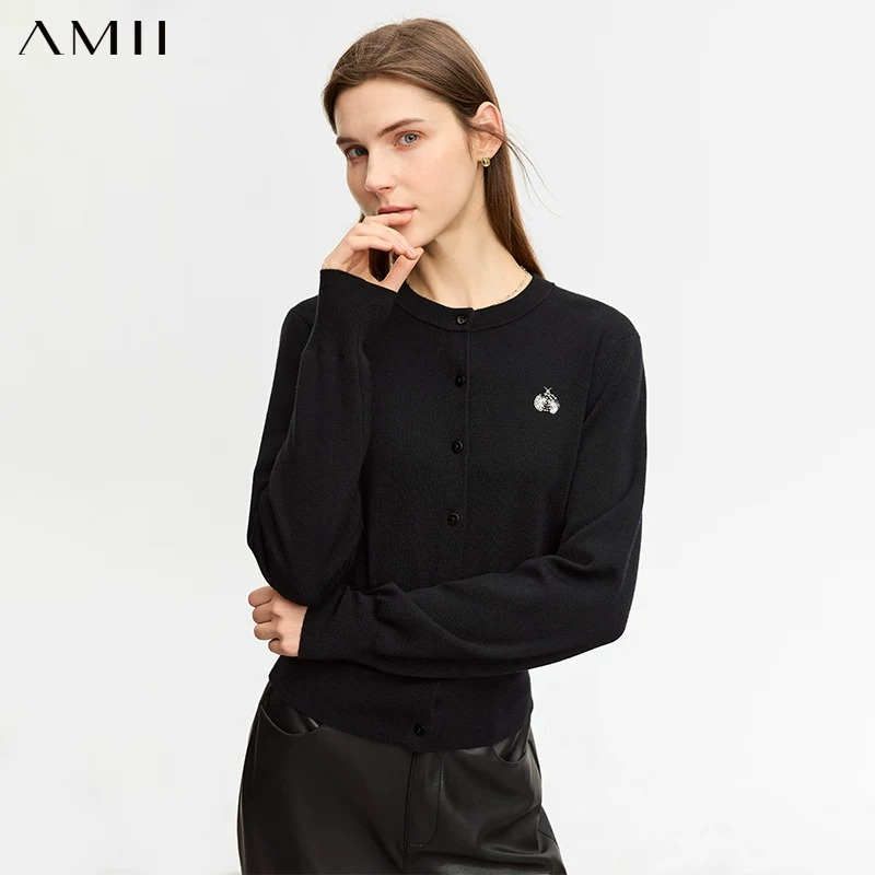 Embroidery Lady Bug - AMII 미니멀리스트 울리 스웨터 여성용 가을