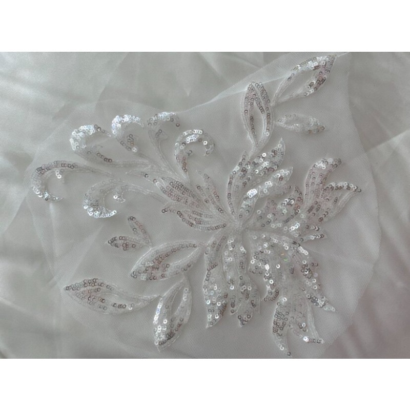 레이스 자수 메쉬 스팽글 꽃 패치 4 색 화이트 레드  - Embroidery Underlay 리뷰 및 가격