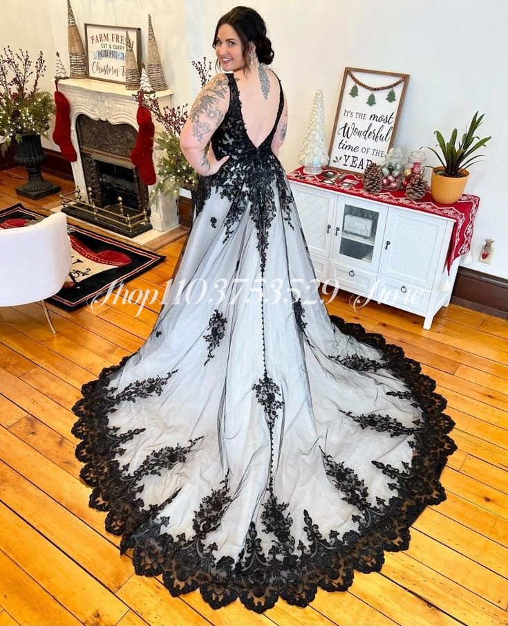 고딕 V 넥 웨딩 드레스 블랙 화이트 수 놓은 멕시코  - Embroidery White Dress 리뷰 및 가격